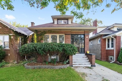 Beach Home For Sale in Chicago, Illinois