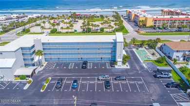 Beach Condo For Sale in New Smyrna Beach, Florida