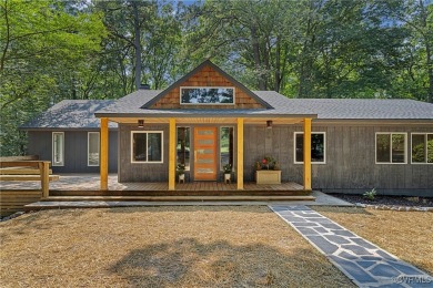 Beach Home For Sale in Topping, Virginia