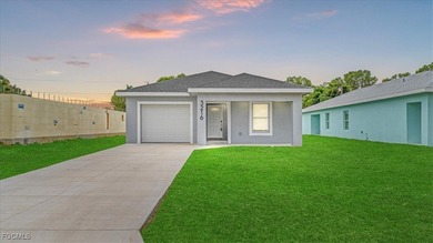 Beach Home For Sale in Fort Myers, Florida