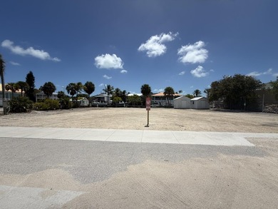 Beach Lot For Sale in Summerland Key, Florida