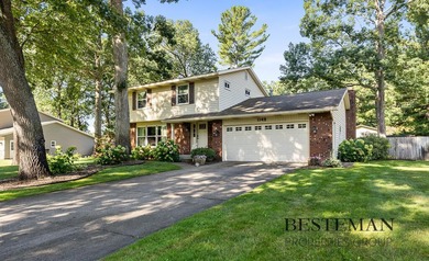 Beach Home Sale Pending in Muskegon, Michigan