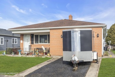 Beach Home For Sale in Toms River, New Jersey