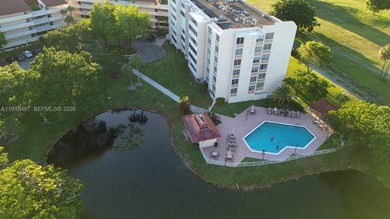 Beach Condo For Sale in Lauderhill, Florida