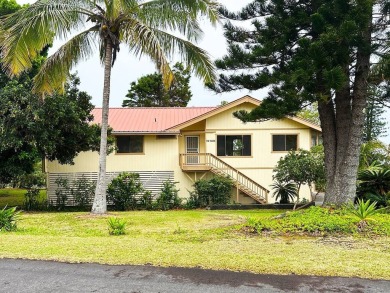 Beach Home For Sale in Naalehu, Hawaii