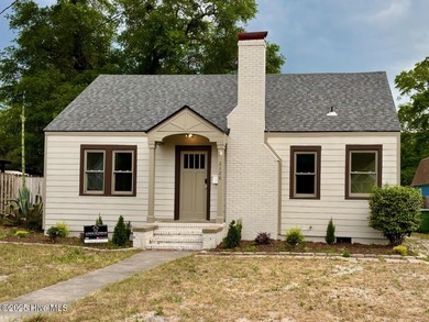 Beach Home For Sale in Wilmington, North Carolina