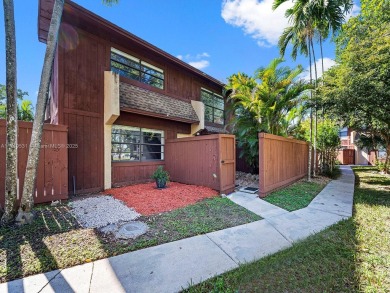 Beach Townhome/Townhouse For Sale in Miami, Florida