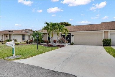 Beach Townhome/Townhouse For Sale in Fort Myers, Florida