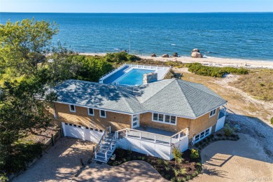 Beach Home For Sale in Greenport, New York