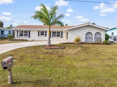 Beach Home For Sale in Punta Gorda, Florida
