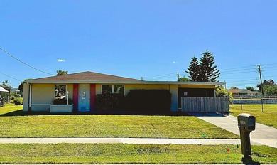 Beach Home For Sale in Port Charlotte, Florida