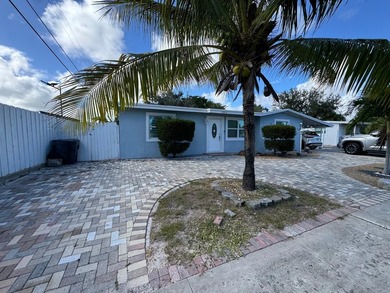 Beach Home Active Under Contract in West Palm Beach, Florida