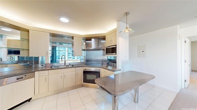 Beach Condo Active Under Contract in Honolulu, Hawaii