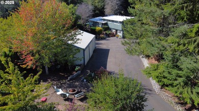 Beach Home For Sale in Coos Bay, Oregon