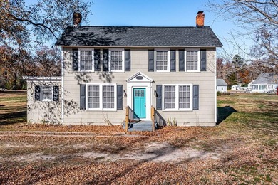 Beach Home For Sale in Irvington, Virginia