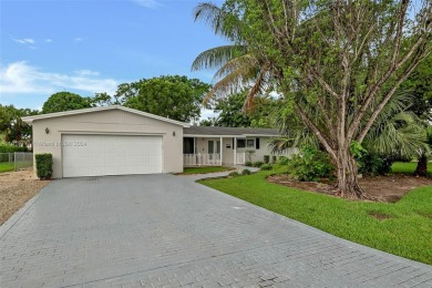 Beach Home For Sale in Palmetto Bay, Florida