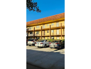 Beach Condo For Sale in Sunrise, Florida