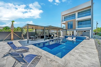 Beach Home For Sale in Key Largo, Florida