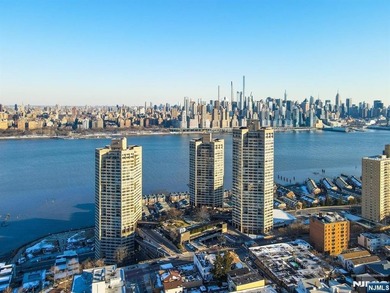 Beach Condo For Sale in Guttenberg, New Jersey