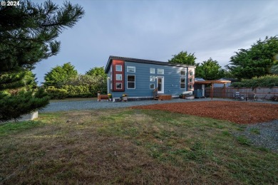 Beach Home For Sale in Bandon, Oregon