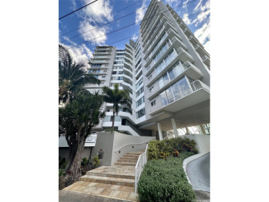 Beach Condo Active Under Contract in Honolulu, Hawaii