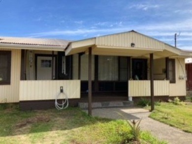 Beach Home For Sale in Naalehu, Hawaii
