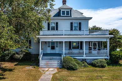 Beach Home For Sale in Reedville, Virginia