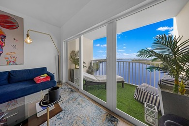 Beach Condo For Sale in Sunny Isles Beach, Florida
