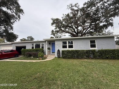 Beach Home Sale Pending in South Daytona, Florida