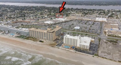 Beach Condo For Sale in Daytona Beach, Florida