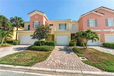 Beach Townhome/Townhouse For Sale in Fort Myers, Florida