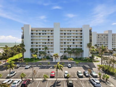 Beach Condo Active Under Contract in Fort Pierce, Florida