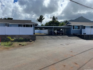 Beach Home For Sale in Kaneohe, Hawaii