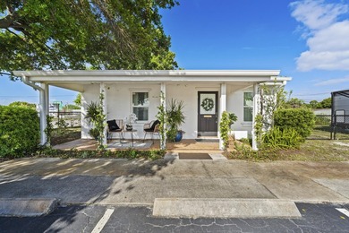 Beach Office For Sale in Vero Beach, Florida
