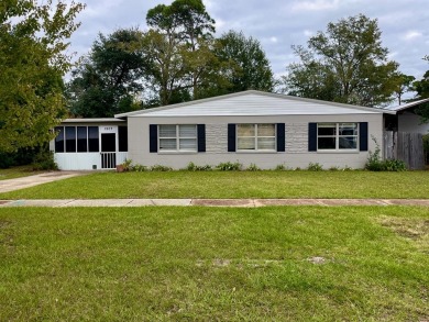 Beach Home For Sale in Port St Joe, Florida