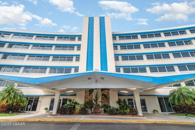 Beach Condo For Sale in Daytona Beach, Florida