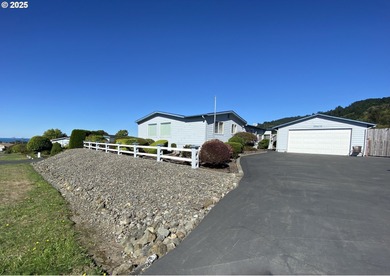 Beach Home For Sale in Brookings, Oregon