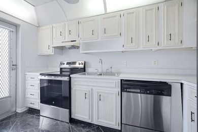 Beach Condo For Sale in Lighthouse Point, Florida