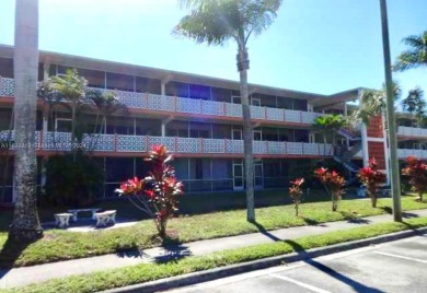 Beach Condo For Sale in North Miami Beach, Florida