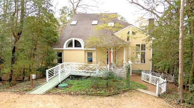 Beach Home For Sale in Irvington, Virginia