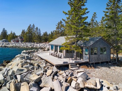Beach Home For Sale in South Thomaston, Maine