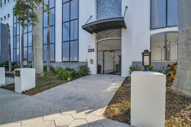 Beach Condo For Sale in St. Petersburg, Florida