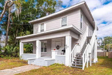Beach Home Active Under Contract in Jacksonville, Florida