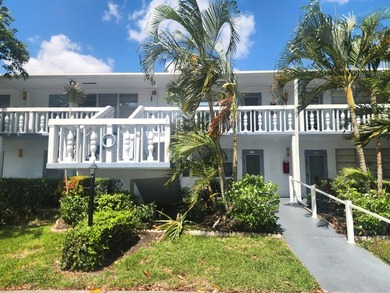Beach Condo For Sale in Deerfield Beach, Florida