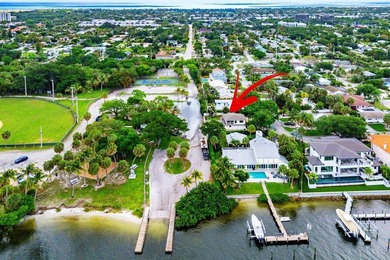 Beach Home For Sale in North Palm Beach, Florida