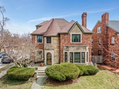Beach Home Sale Pending in Detroit, Michigan