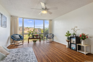 Beach Condo Active Under Contract in Aiea, Hawaii