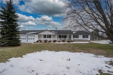 Beach Home For Sale in Alexandria Bay, New York