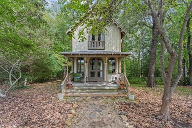 Beach Home For Sale in Irvington, Virginia