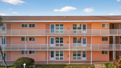 Beach Condo For Sale in Daytona Beach, Florida